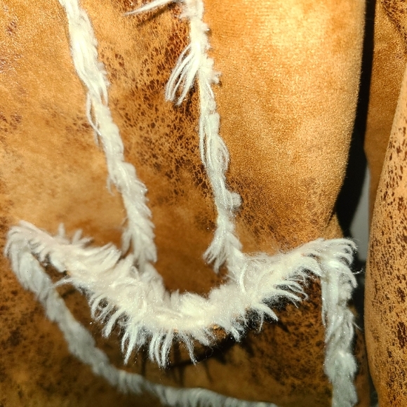 TSUNAMI WOMENS FAUX SUEDE & LINED JACKET MEDIUM - Picture 3 of 12